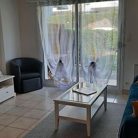 Hyper Centre De Sarzeau, Grand Appartement Au Calme Avec Jardinet Extérieur photo